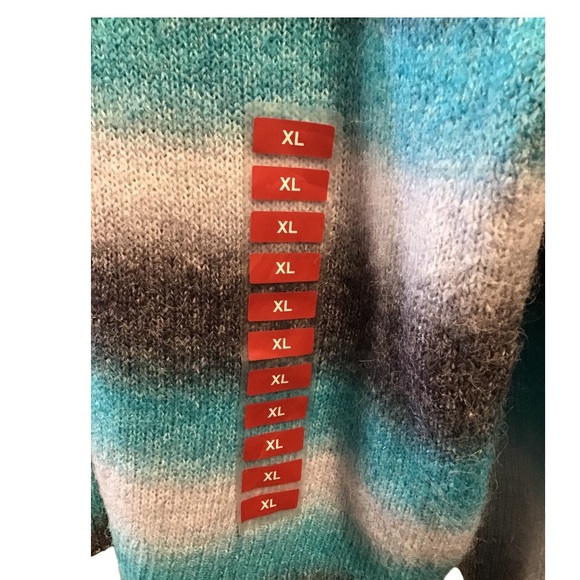 BB Dakota Steve Madden Sweater - Picture 8 of 8